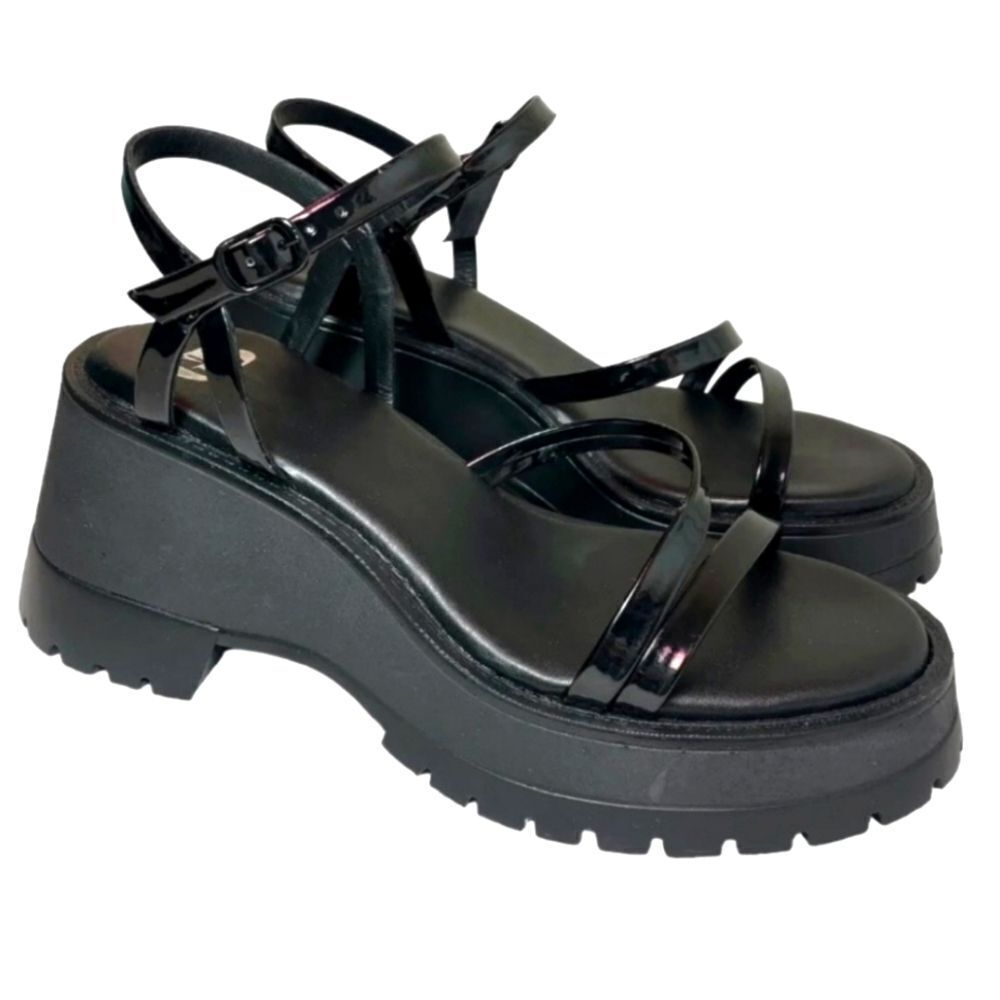 NEW Y2K 90s Style Gianni Bini Faux Patent Leather Lug Sole Platform Sandals NWT